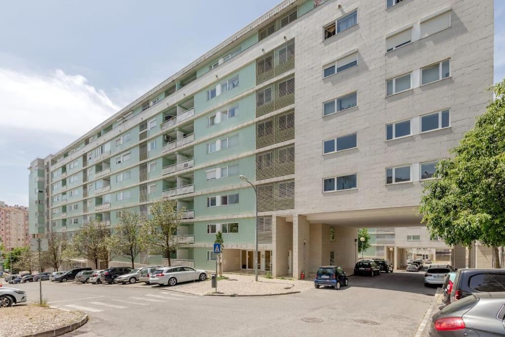Spacious 3-Bedroom Condo In Lisboa المظهر الخارجي الصورة